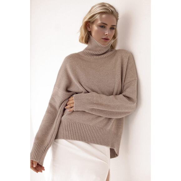 Effortless Turtleneck Sweater - Picture 2 of 4